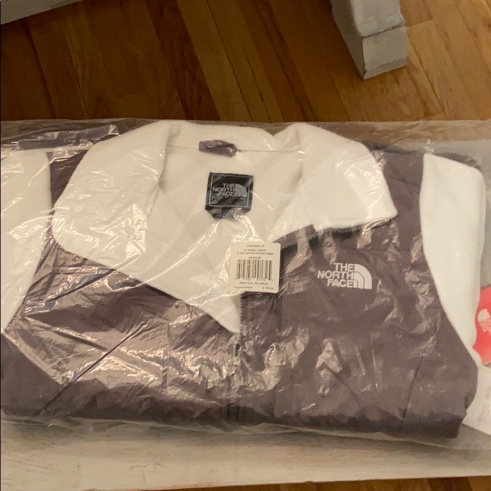 Brand New Women’s North Face Denali Jacket